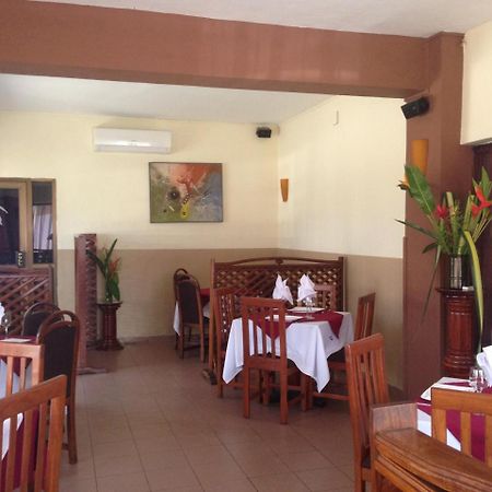 Acropole Hotel Котону Екстериор снимка