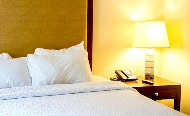 Acropole Hotel Котону Екстериор снимка
